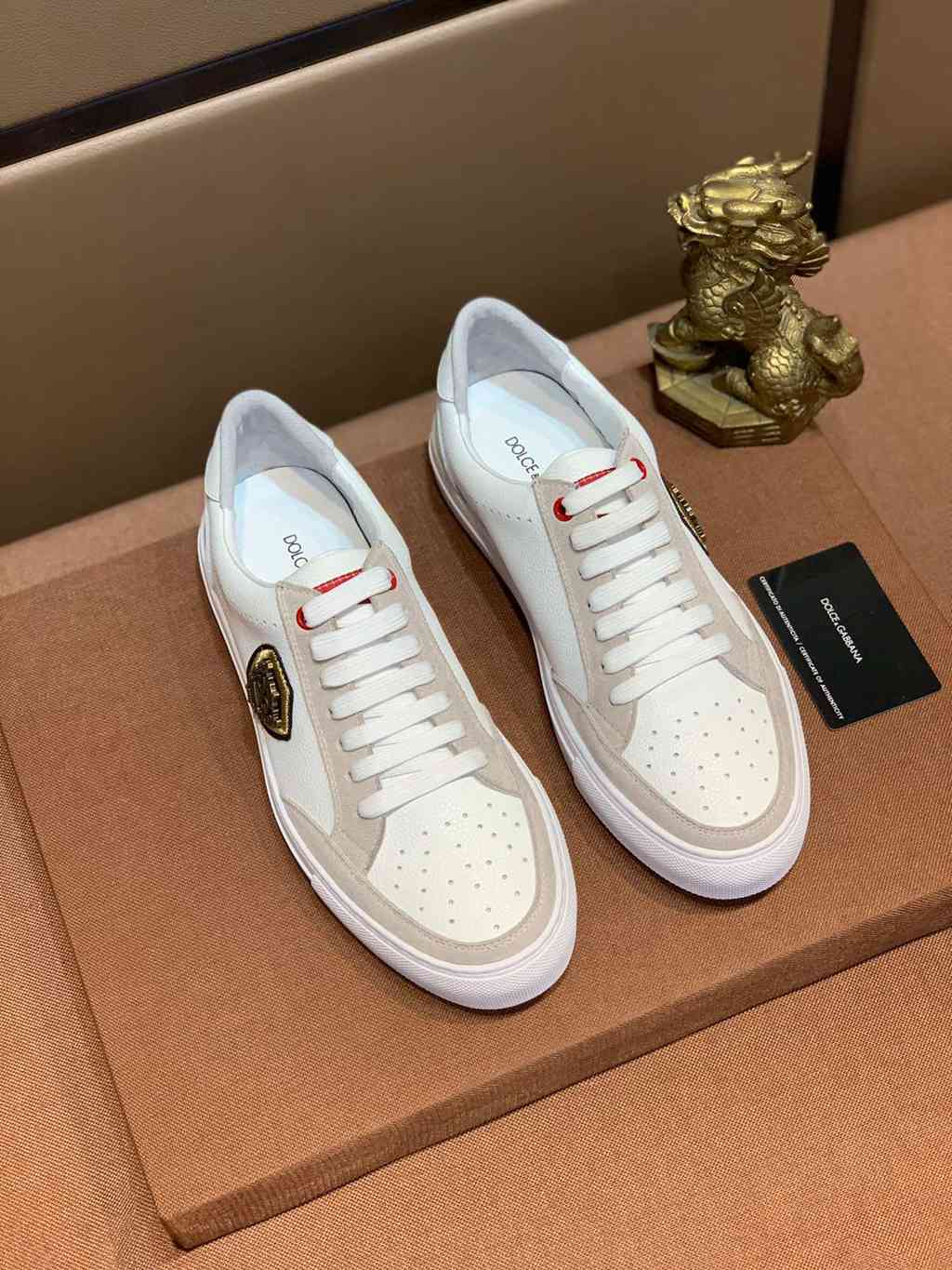 D*G sneaker